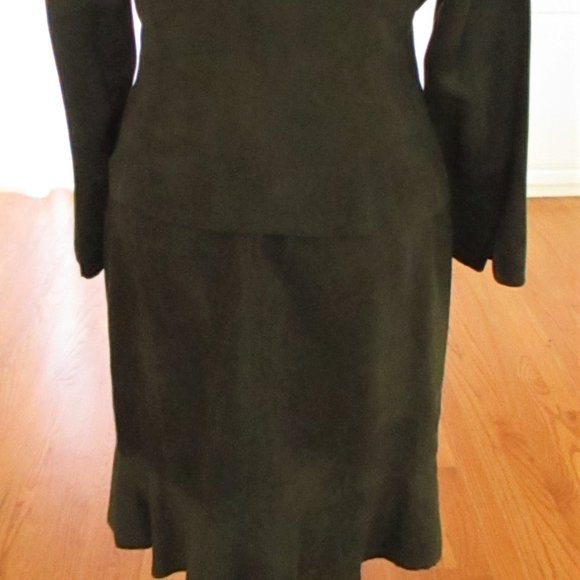 Power Suit! - Picture 5 of 10